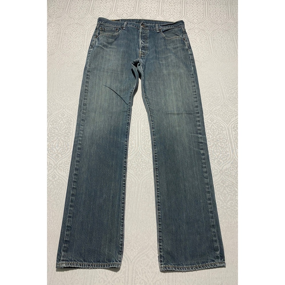 Levis 501 Original Fit Mens Jeans 34x34 Medium Wash Blue Button Fly 00501-0536